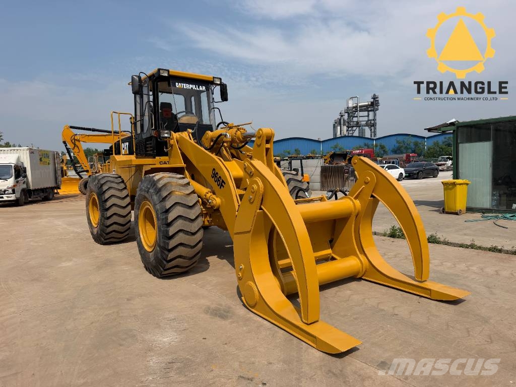 CAT 966 F Gumikerekes homlokrakodók
