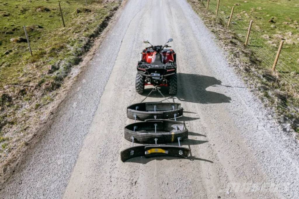 SME VÄGSLADD ATV 道路用レーキ