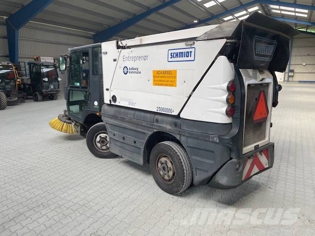 Schmidt Swingo 200 Camión de barrendero