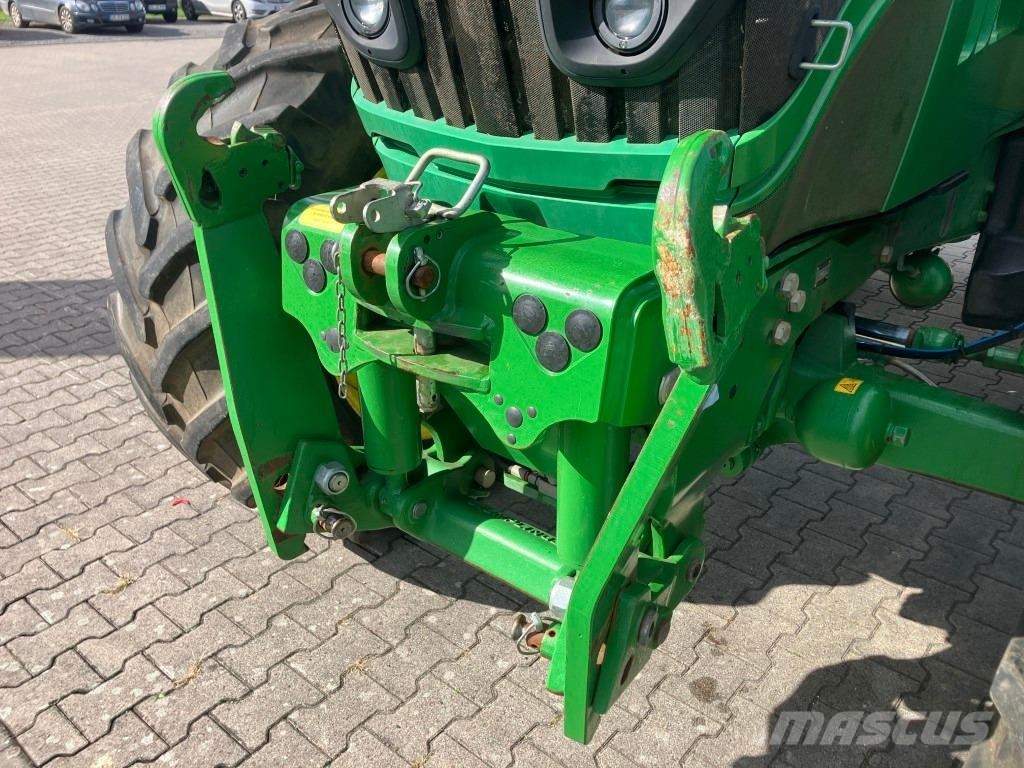 John Deere 6150R Traktoren