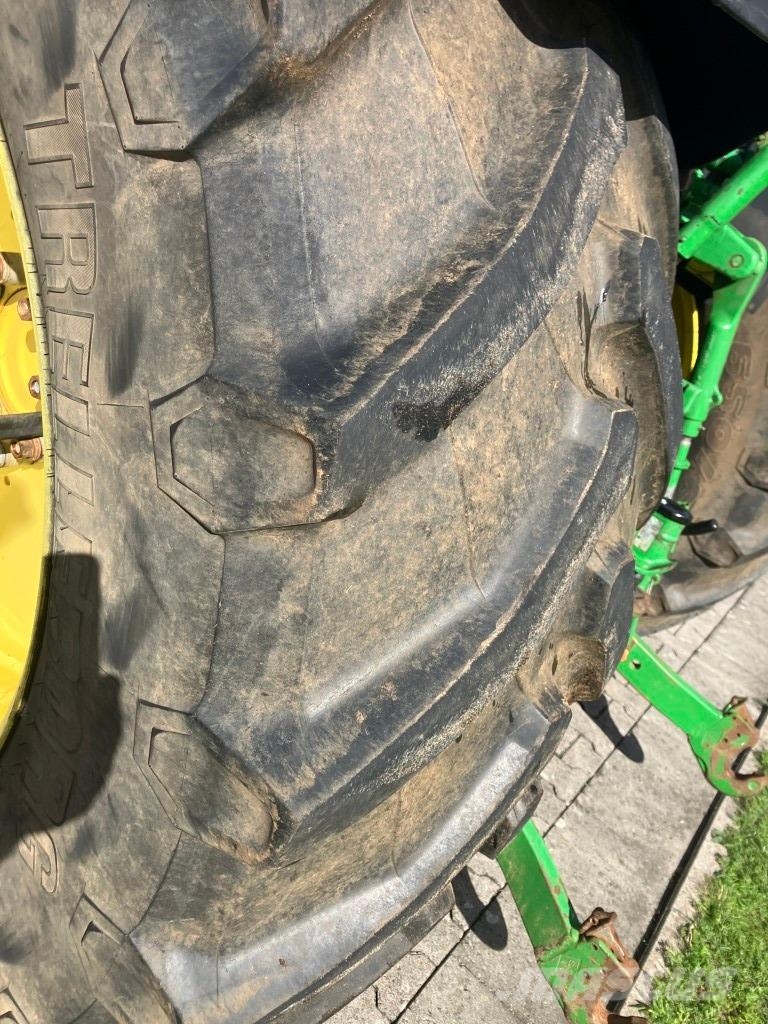 John Deere 6150R Traktoren
