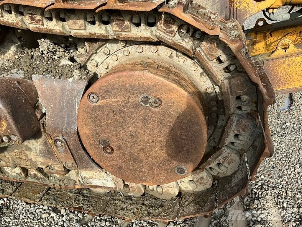 Liebherr PR 752 Skarifikatori