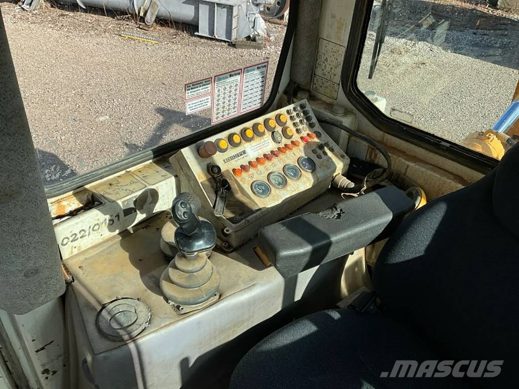 Liebherr PR 752 Skarifikatori