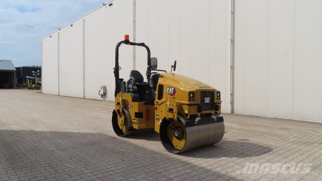 CAT CB4.0 Divvalču grunts veltņi