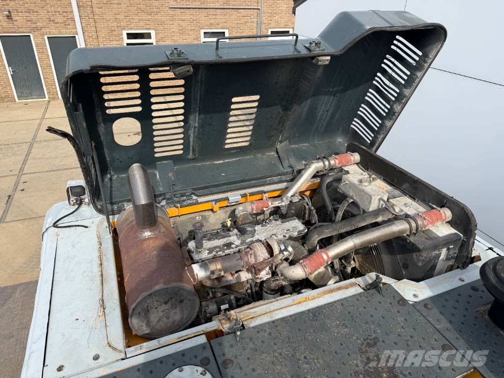Hyundai R380 NLC-9 - Oilquick / Automatic Greasing Гусеничные экскаваторы