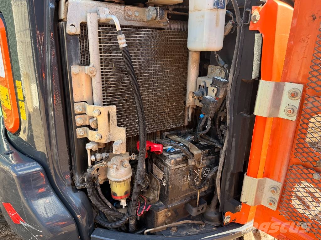 Hitachi ZX33U-6 CLR Mini Excavator Mini excavators < 7t