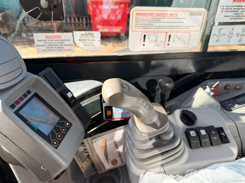 Hitachi ZX33U-6 CLR Mini Excavator Mini excavators < 7t