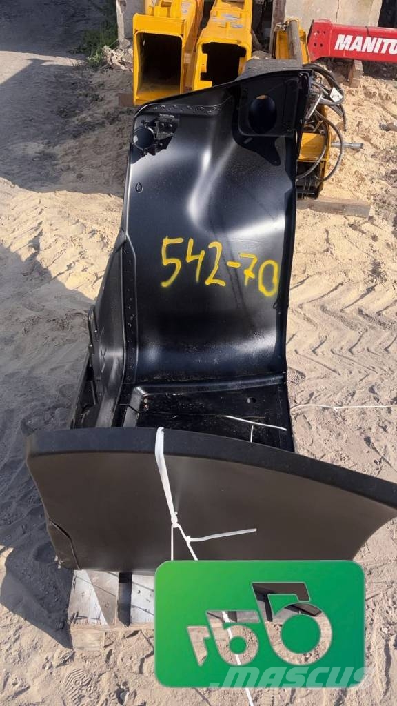 JCB 542-70 Engine Cover / Housing / Shield Šasija i vešenje