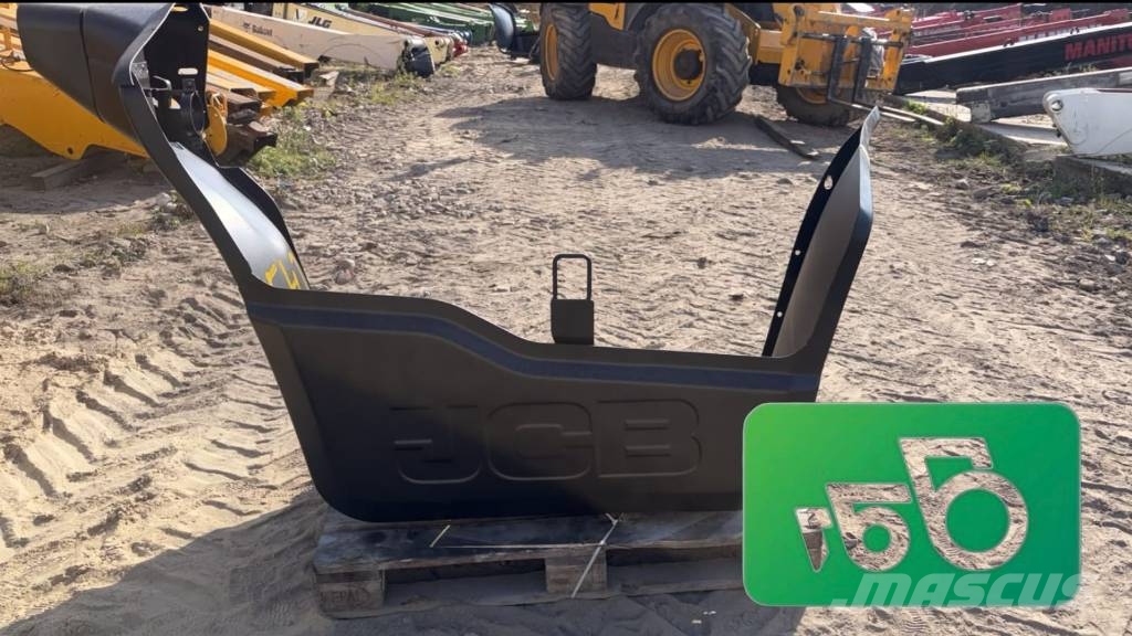 JCB 542-70 Engine Cover / Housing / Shield Šasija i vešenje