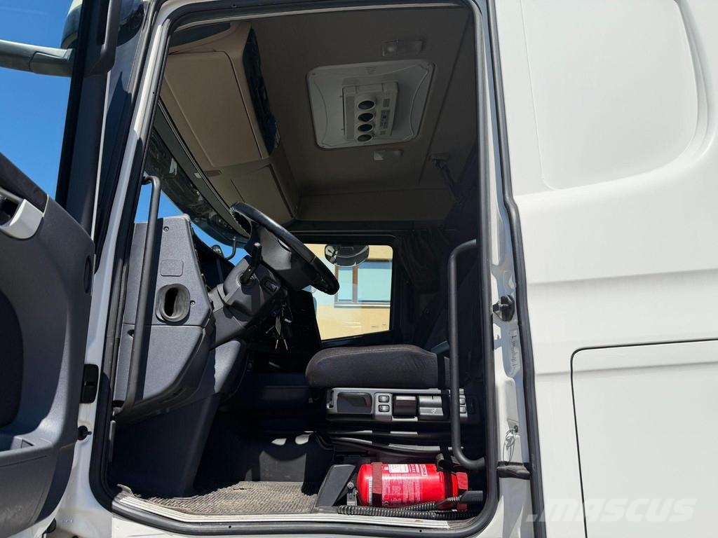 Scania R410 8x4*4 + MITSUBISHI TU100SA MULTITEMP شاحنات بدرجة حرارة قابلة للضبط