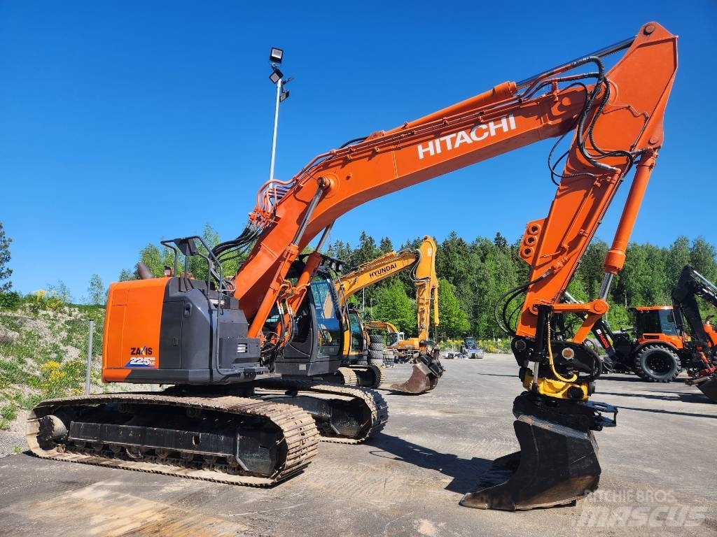 特別セーフ LC-5 US 225 ZX 日立建機 B, 中古 - フィンランド 2015, ホビーラジコン