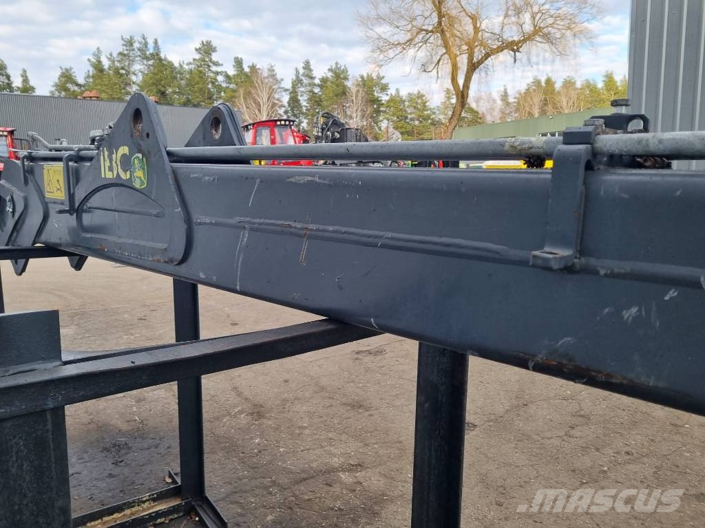John Deere CF5 IBC Main Boom F699220 Kuormatraktorinosturit