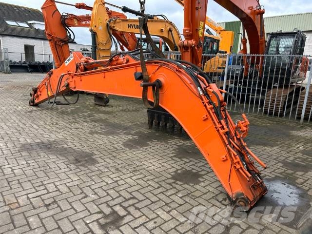 Hitachi 130 ARM Graafarmen