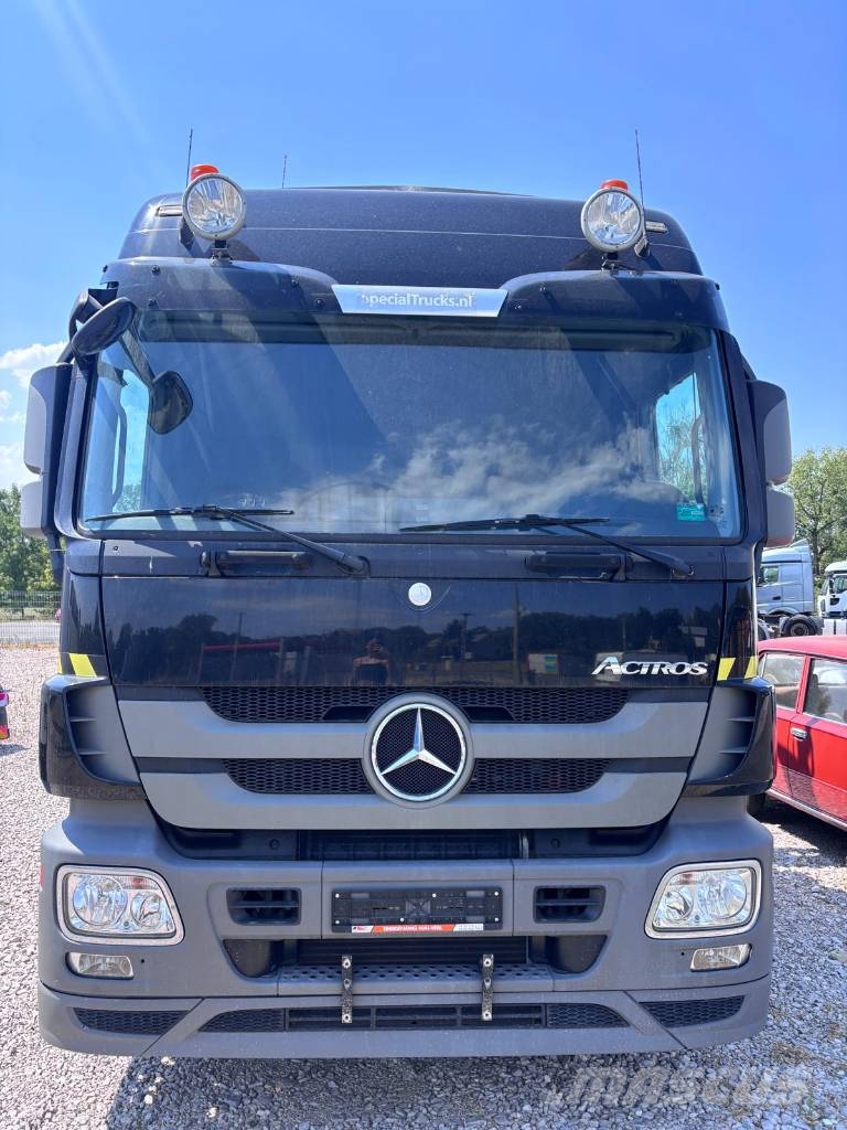 Mercedes-Benz Actros 2548 牵引车