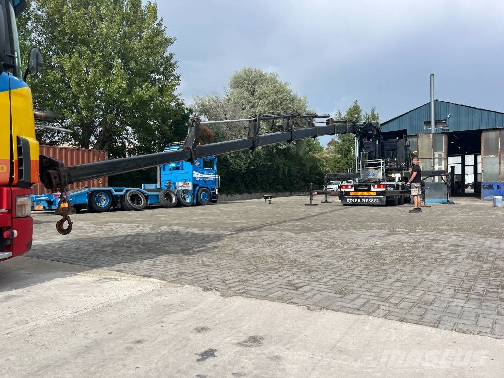 Mercedes-Benz Actros 2548 牵引车