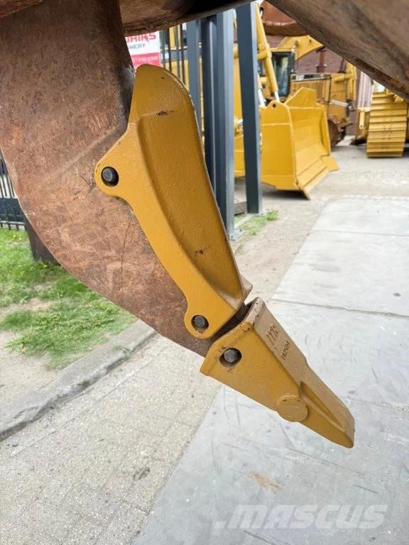 CAT D8R Buldooserid