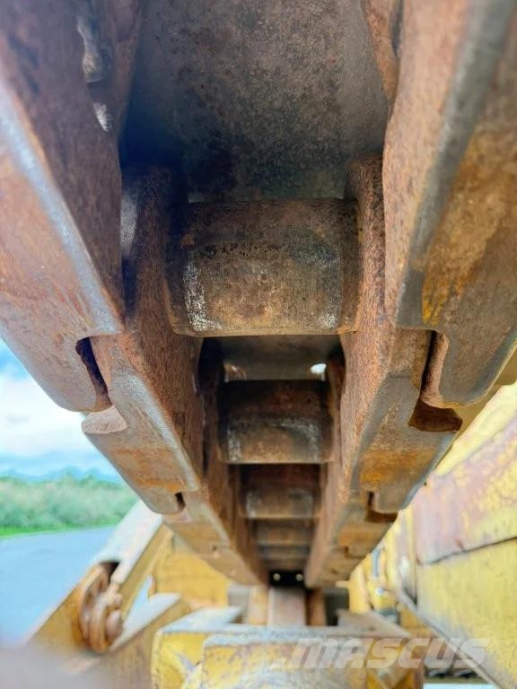 CAT D8R Buldooserid