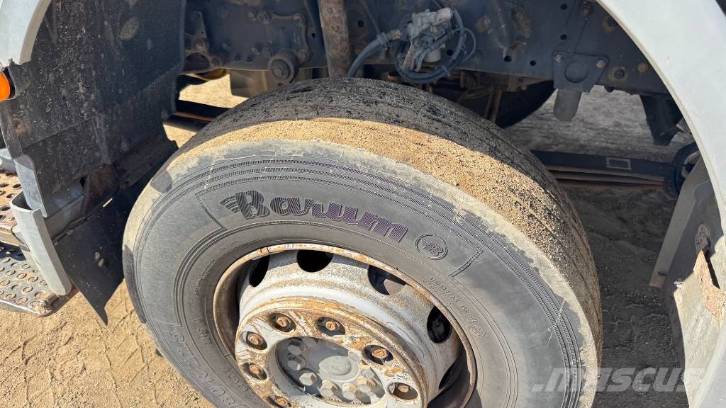 Mercedes-Benz AXOR 1826 4x2 absetz tipper - spring Koukkulava kuorma-autot