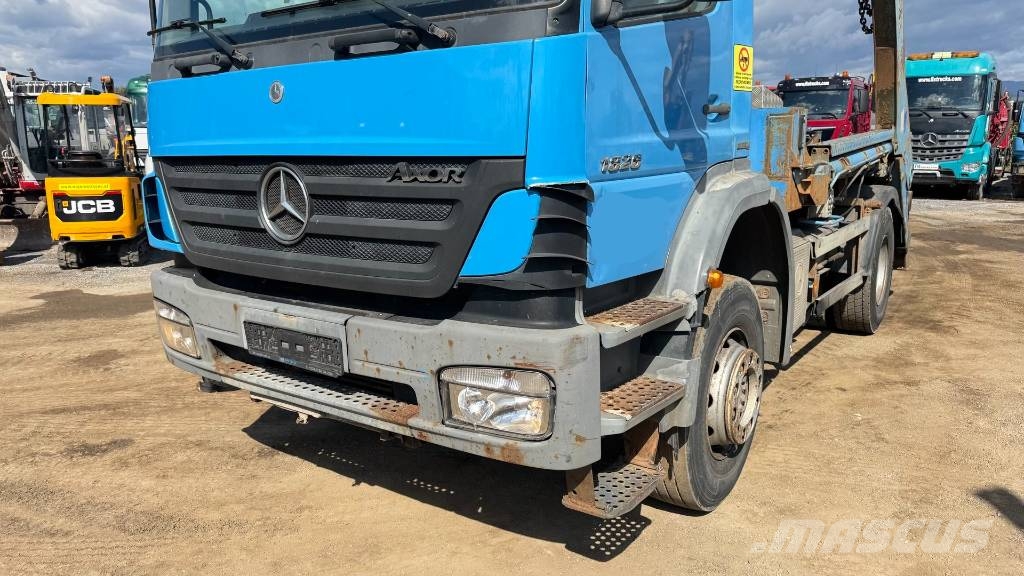 Mercedes-Benz AXOR 1826 4x2 absetz tipper - spring Koukkulava kuorma-autot