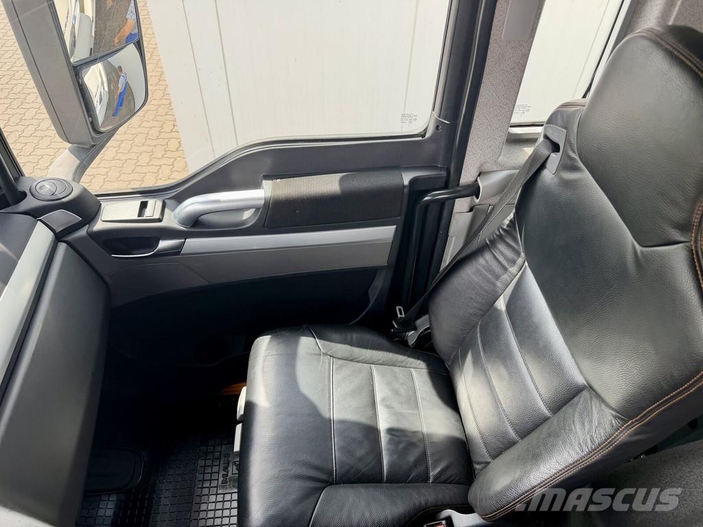 MAN TGS 18.320 4X4 KANAL MÜLLER VACUMASTER Camiões Aspiradores Combi
