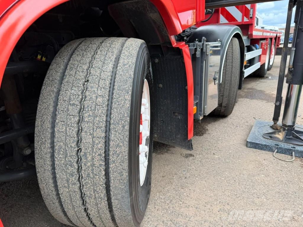Volvo FH 750 8x2 + PALFINGER PK92002 SH E (6x - 20m) - U Lastbil med lad/Flatbed