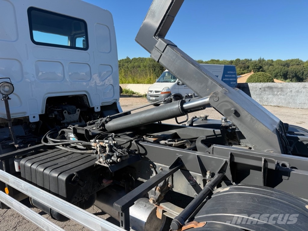 Renault 220 DCI Camion ampliroll