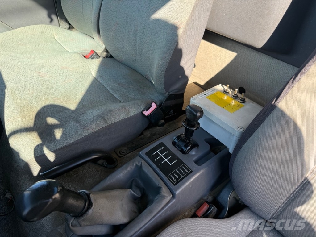 Renault 220 DCI Camion ampliroll