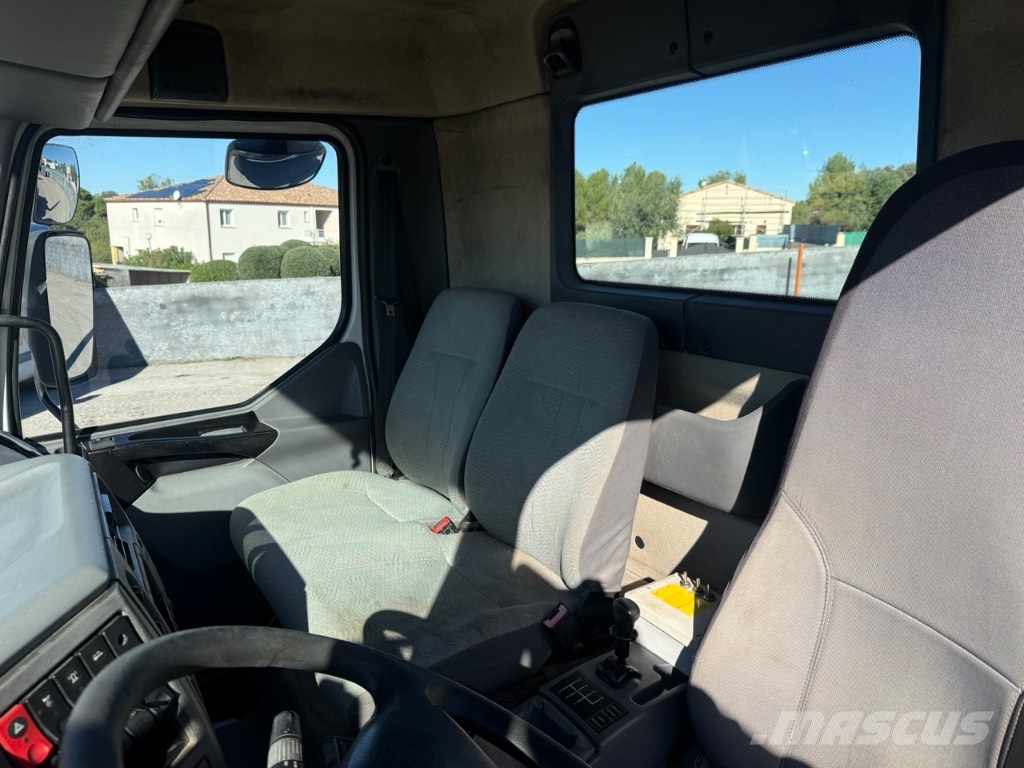 Renault 220 DCI Camion ampliroll