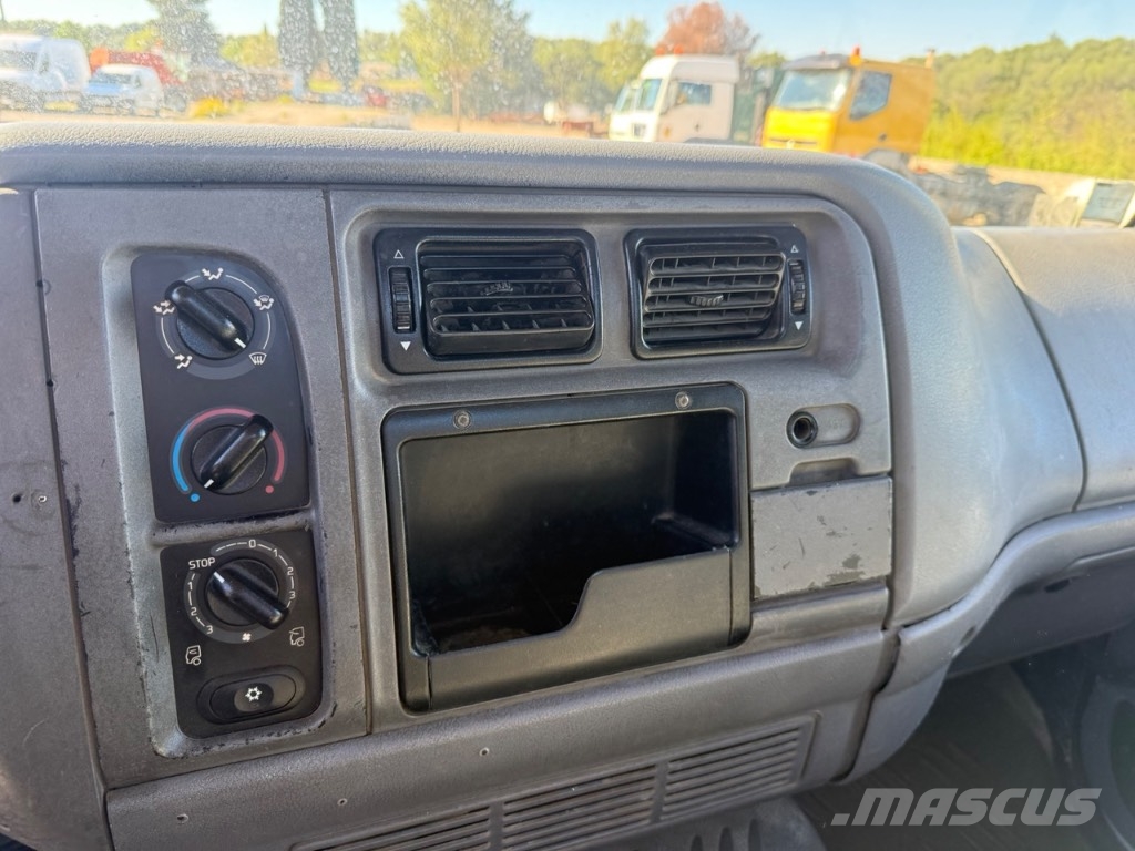 Renault 220 DCI Camion ampliroll