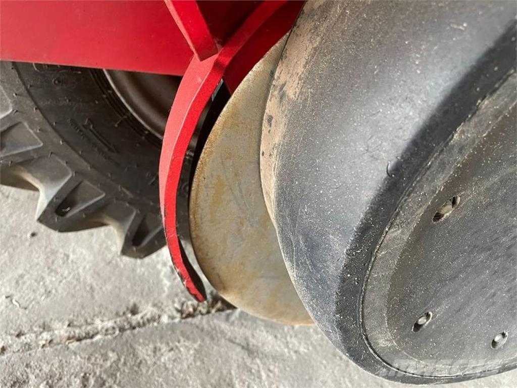 Kverneland OPTIMA HD E-DRIVE Masini cu insamantare precisa