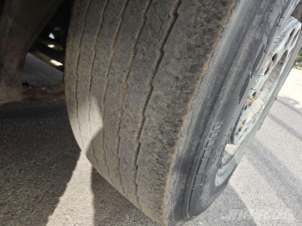 Volvo FM12 380 6X2 كاسحات جليد