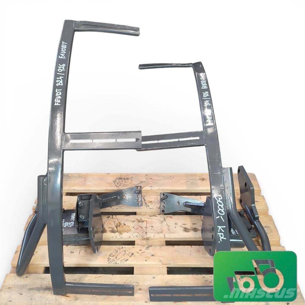 Fendt 824 Favorit Frame Handle Fender Mount Podvozky a zavěšení kol