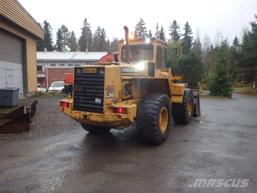 Volvo BM L 90 Tekerlekli yükleyiciler
