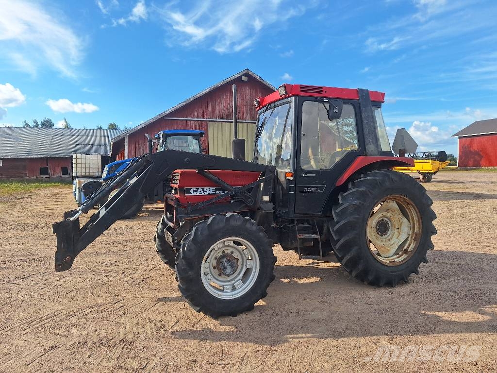 Case IH 885 XL Трактори