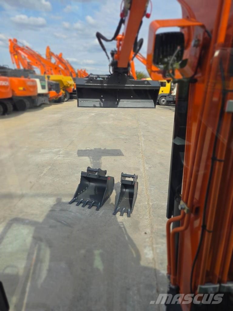 Hitachi ZX 33 U-6, 2023, 1.336h, Quick coupler+3 buckets Minibagger < 7t