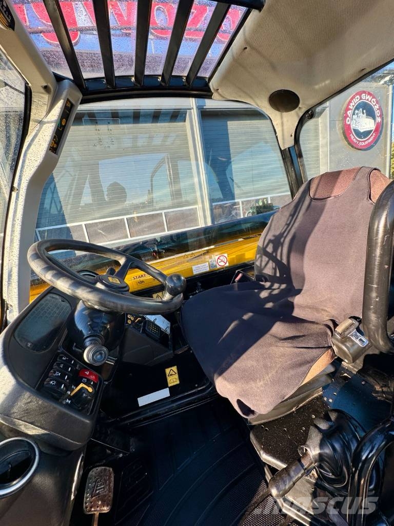 JCB 540-170 مناولات متداخلة