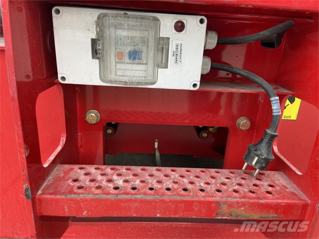 Magni ES1612ACP (7896) رافعات مقصية الشكل