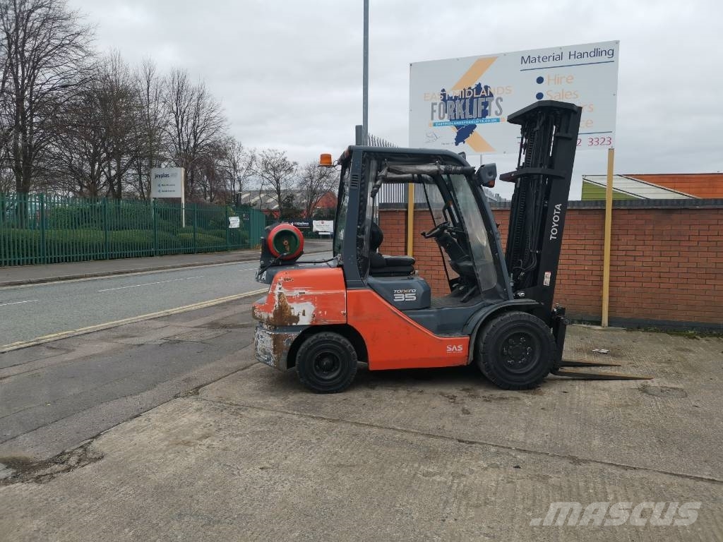 Toyota 02-8FGJF35 LPG forklifts