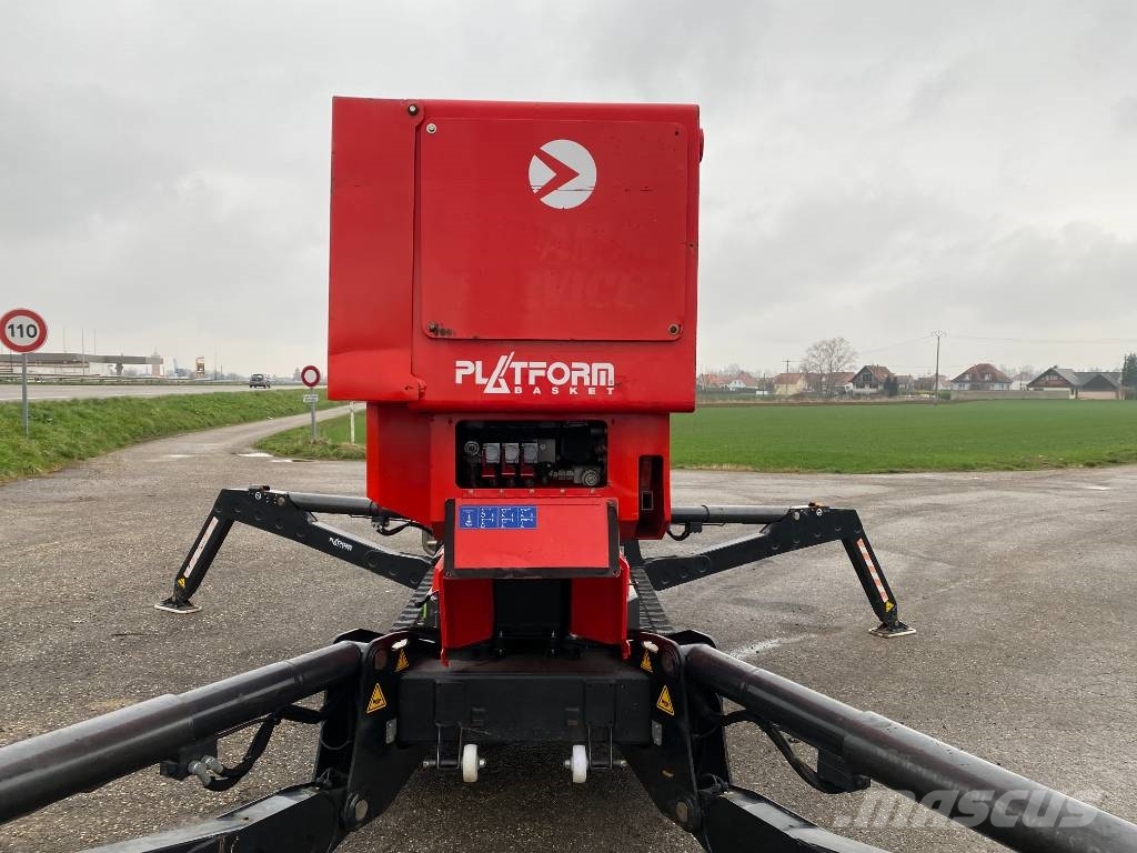 Platform Basket SPIDER 30T /1er Main-Origine Française endommagée Zelfrijdende knikarm hoogwerker