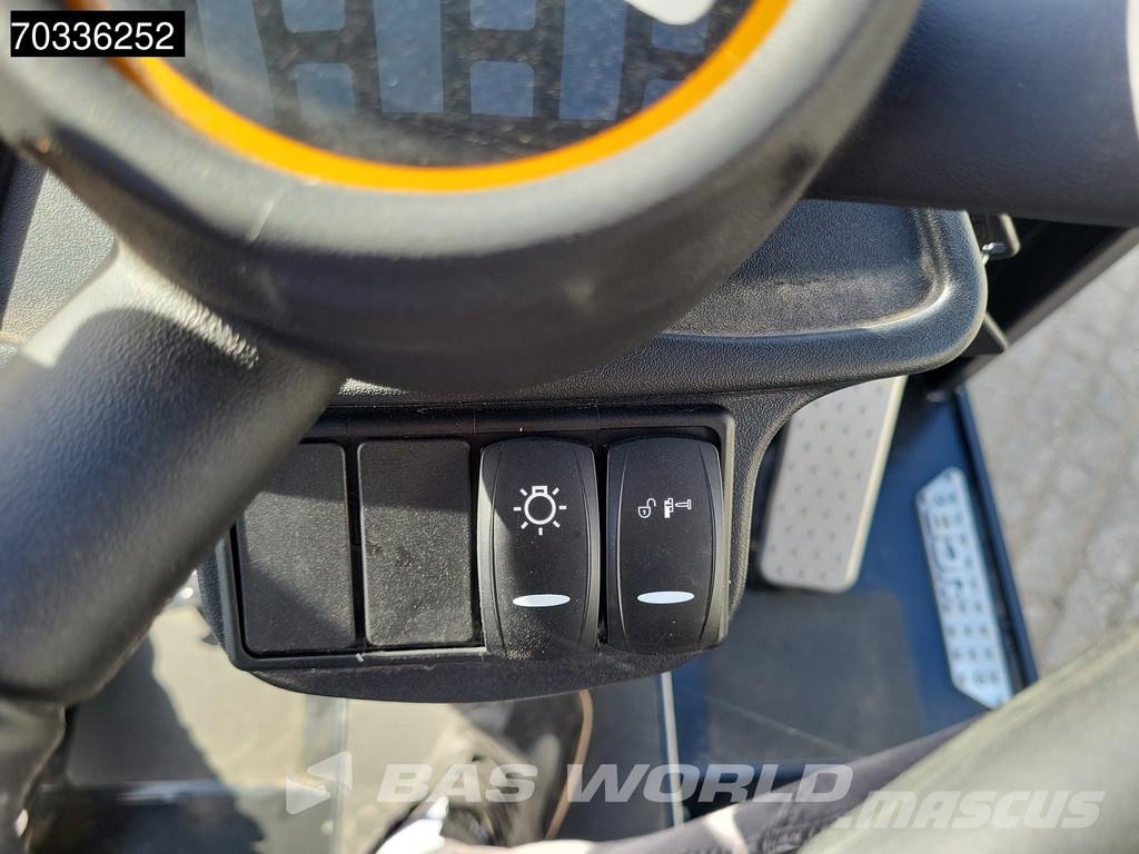 JCB 403 SP FACTORY WARRANTY - WEIDEMAN COUPLER - KUBOT Utovarivači na kotačima