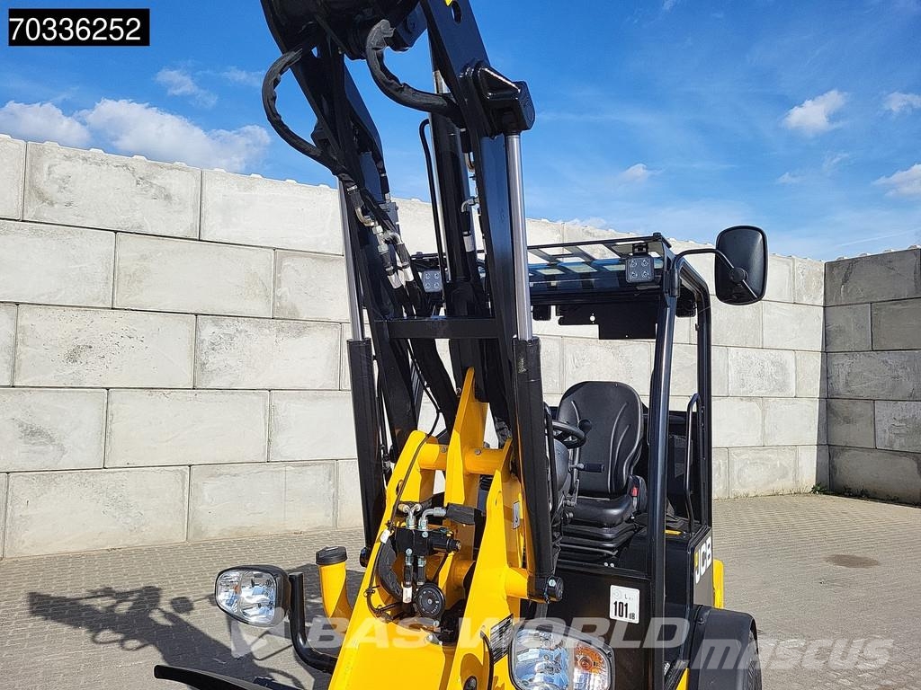 JCB 403 SP FACTORY WARRANTY - WEIDEMAN COUPLER - KUBOT Utovarivači na kotačima