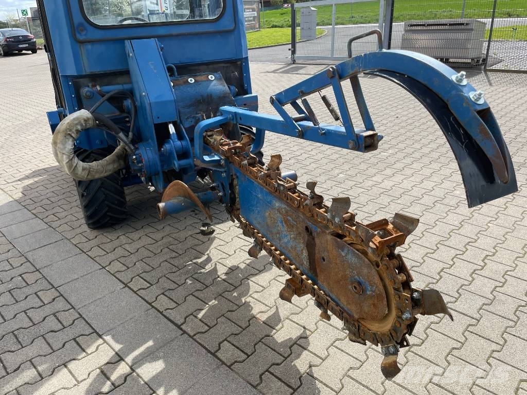 Ditch Witch 3700 DD 掘溝機