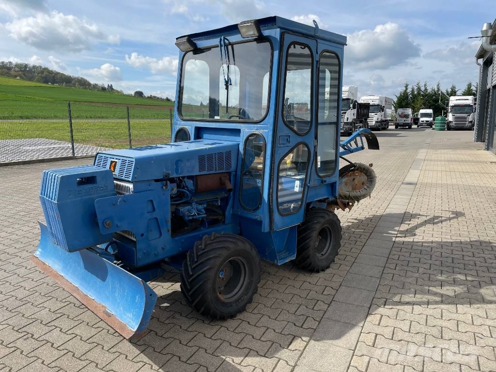 Ditch Witch 3700 DD 掘溝機