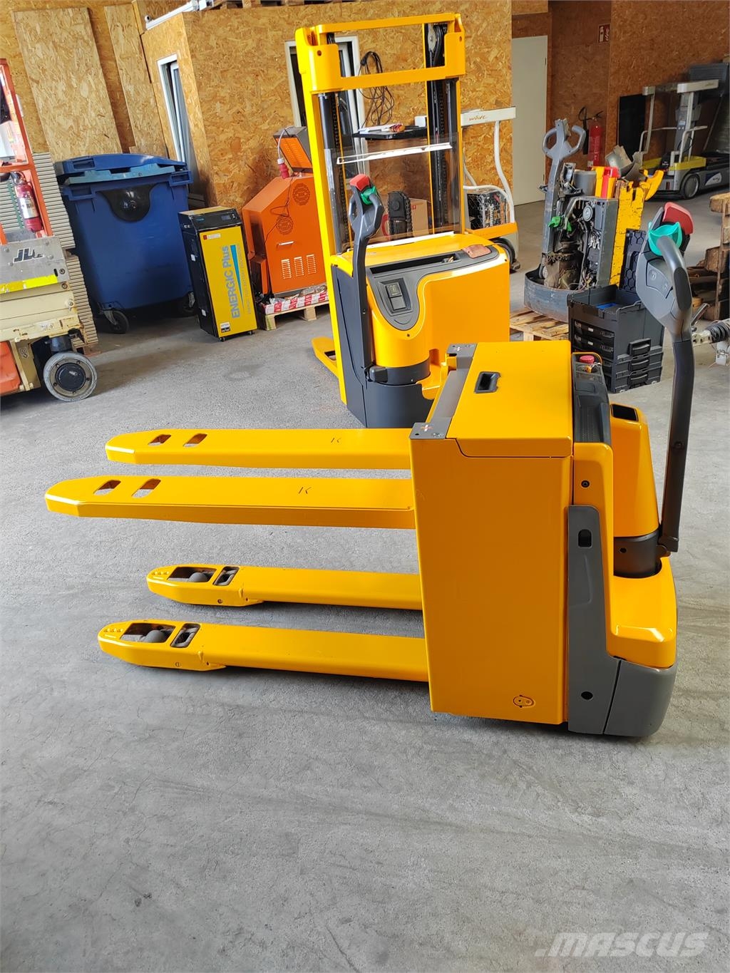 Jungheinrich EJE C20 Pedestrian stackers