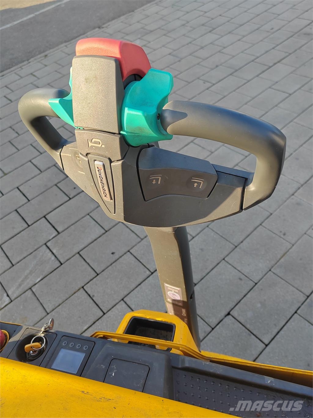 Jungheinrich EJE C20 Pedestrian stackers