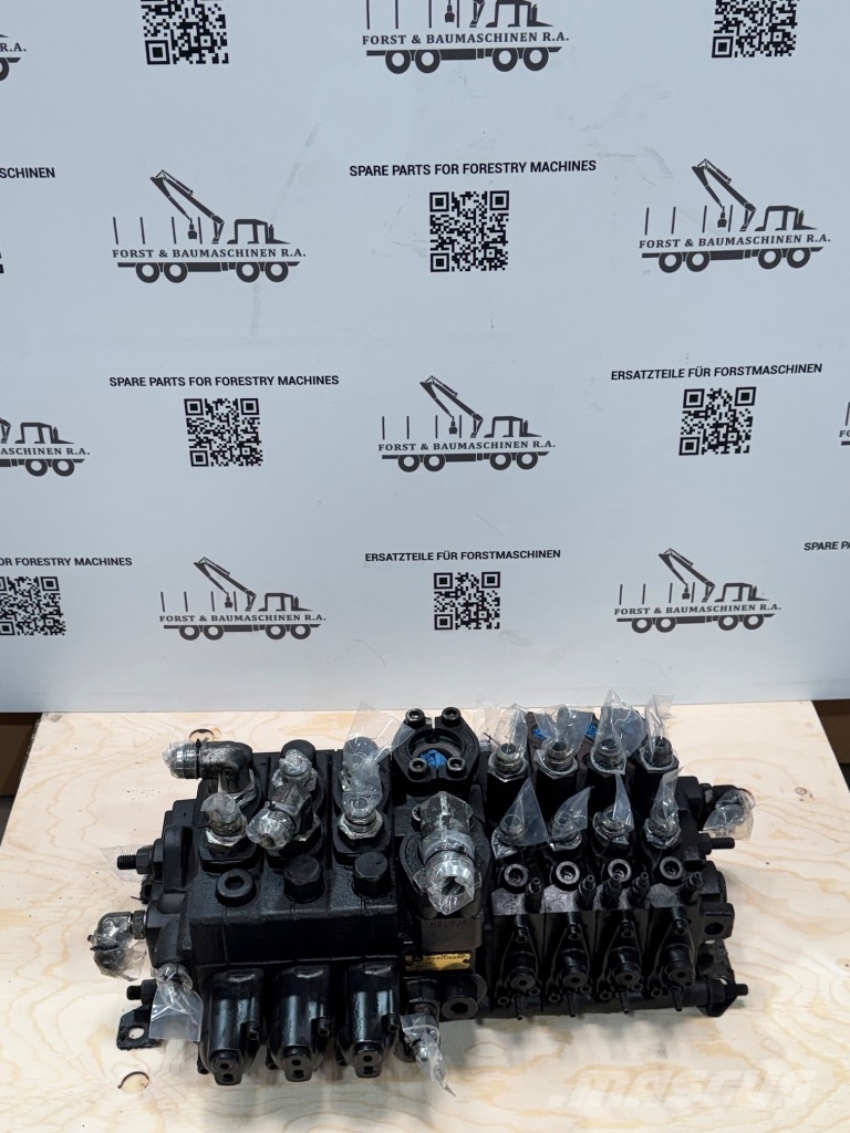 John Deere 1110E 1210G CF5 CF7 Kran Ventilblock F680115 F6766 Puomit