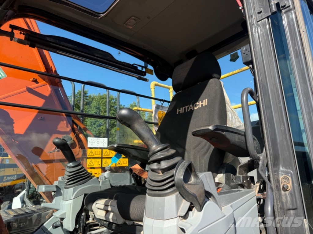 Hitachi ZX130LCN-7 Raupenbagger