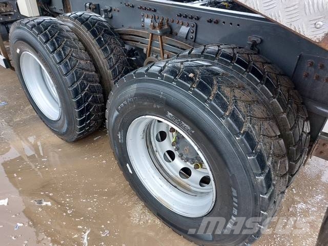 Volvo FMX 420 Tipper trucks