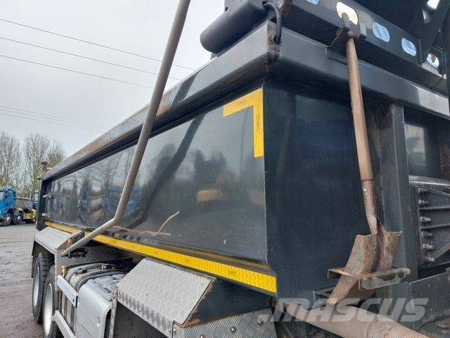 Volvo FMX 420 Tipper trucks