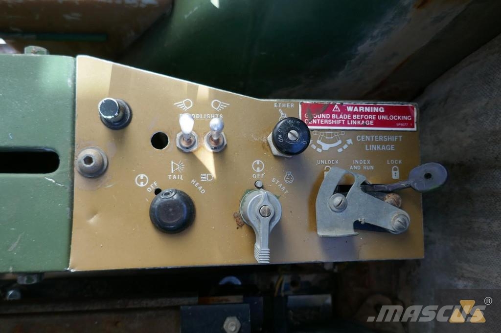 CAT 130G Ex-army Greiderid